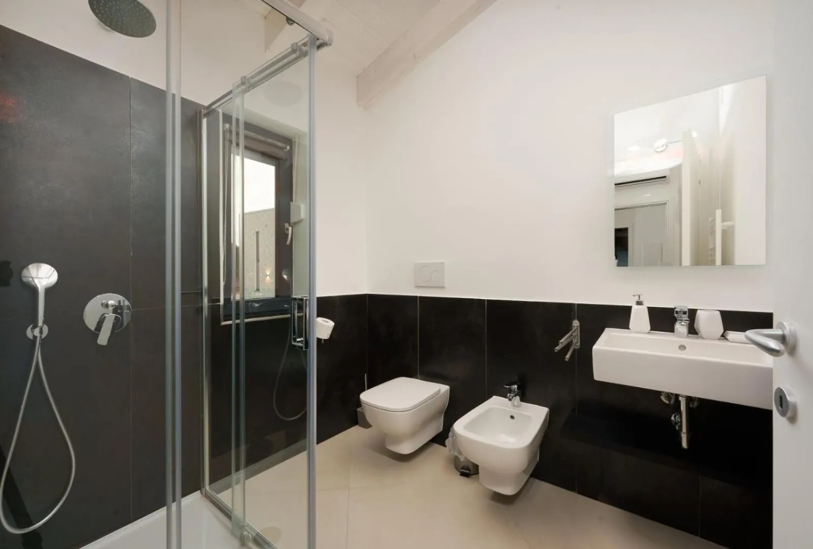 Villa Cala Sonriso For 8 People Near Pula With Heated Pool & Sea View Krnica